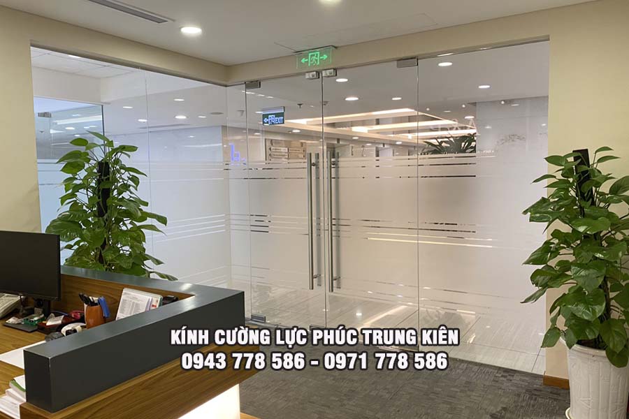 kính cường lực là gì